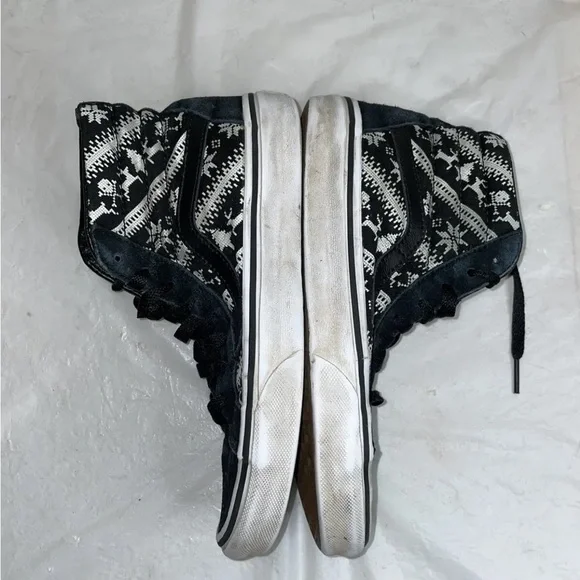 Vans SK8 Hi Classic Mens Size 5 Black/White Reindeer, Skull, Tree Women’s 6.5 - Picture 8 of 11